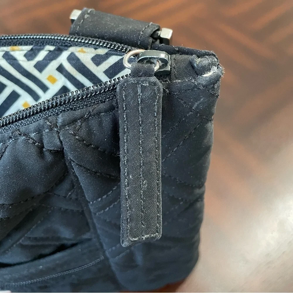 Vera Bradly women’s black quilted Cross body shoulder Bag with Adjustable strap